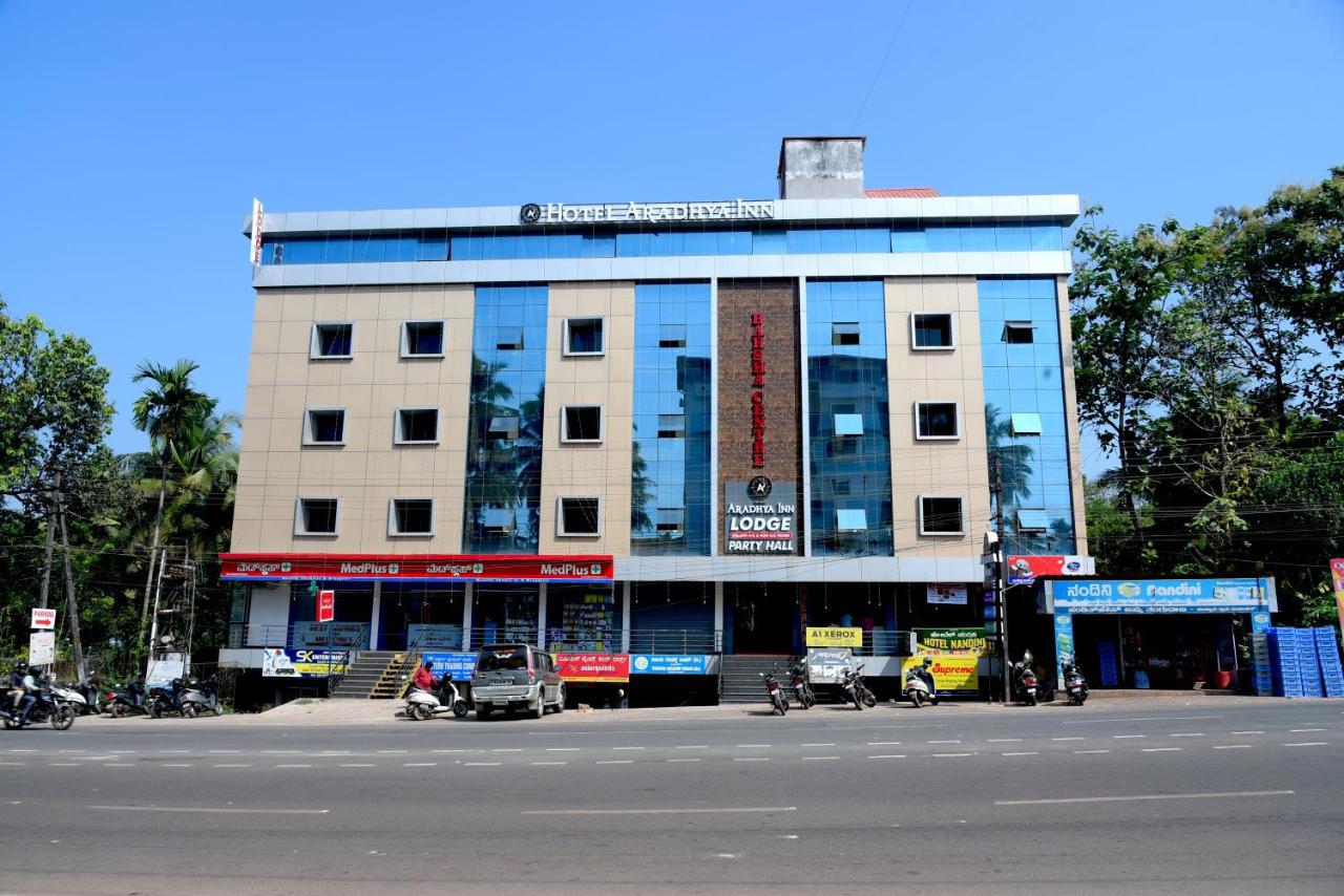 Hotel Aradhya Inn Deralakatte