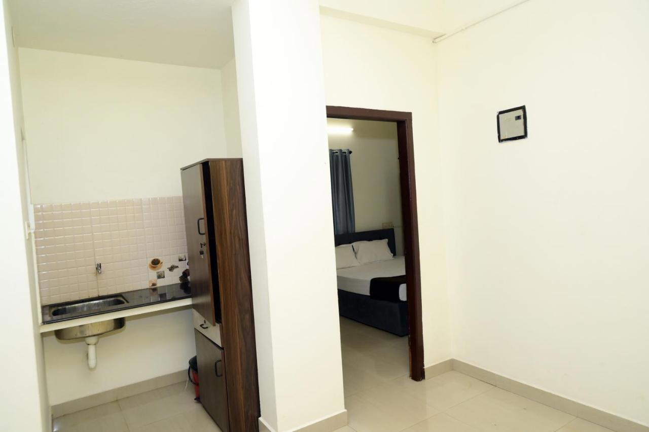 Hotel Aradhya Inn Deralakatte