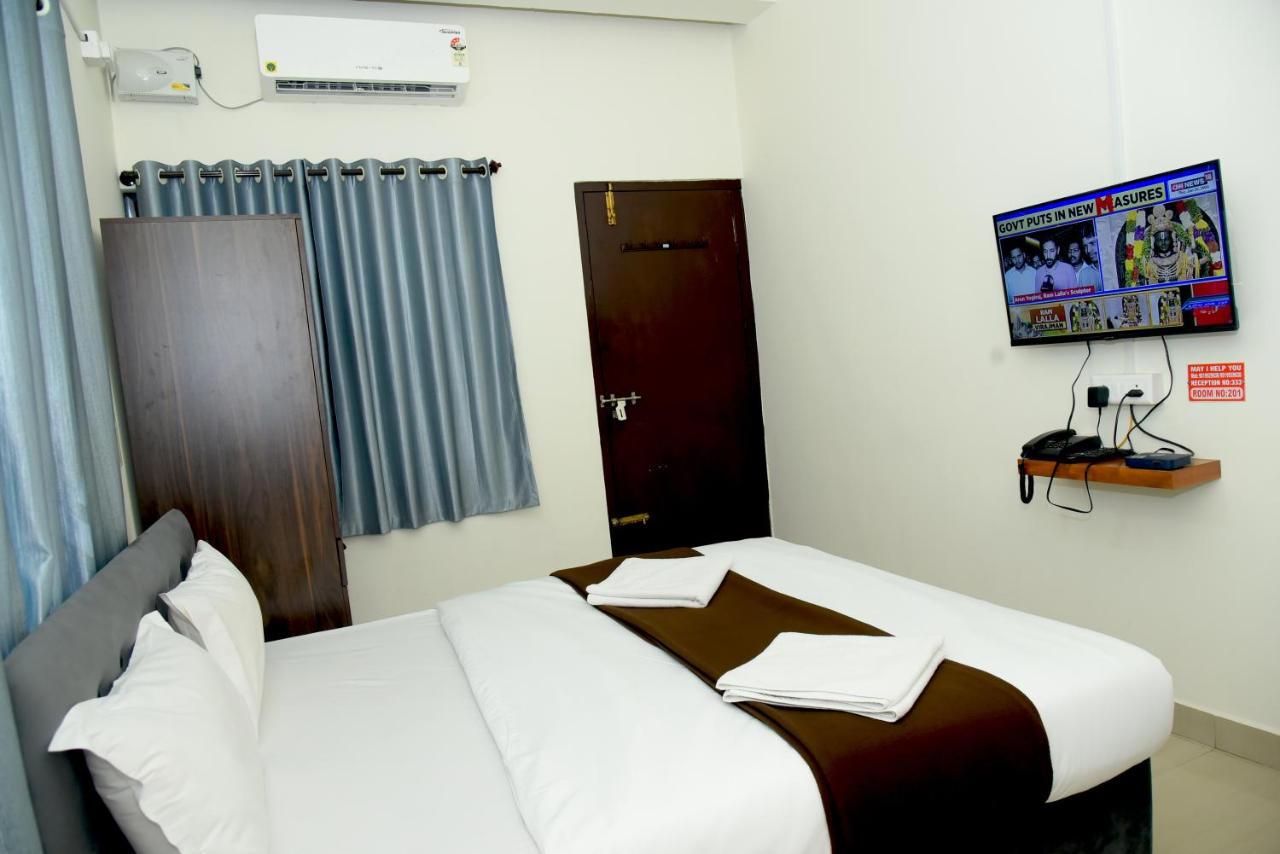 Hotel Aradhya Inn Deralakatte
