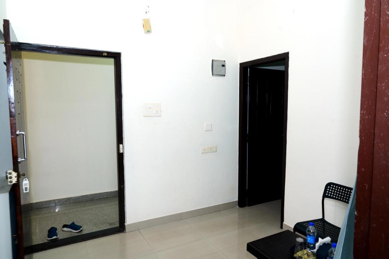 Hotel Aradhya Inn Deralakatte