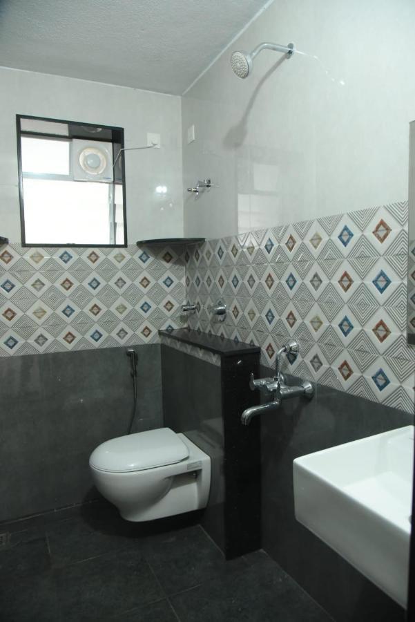 Hotel Aradhya Inn Deralakatte