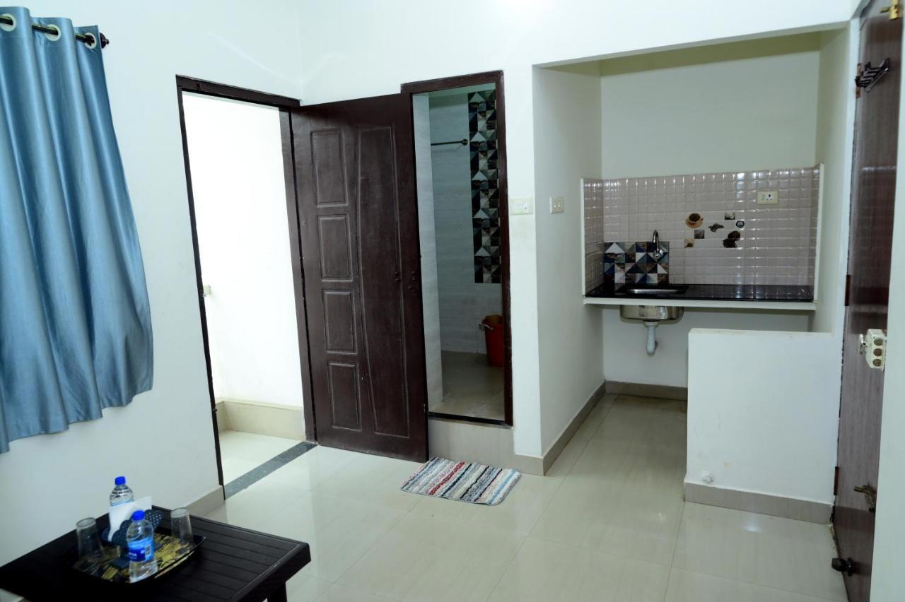 Hotel Aradhya Inn Deralakatte