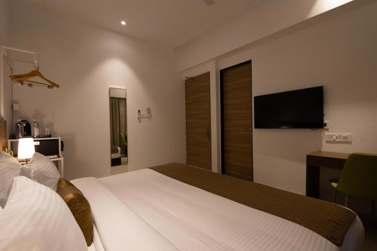 Freesia Residency By Express Inn - Navi Mumbai