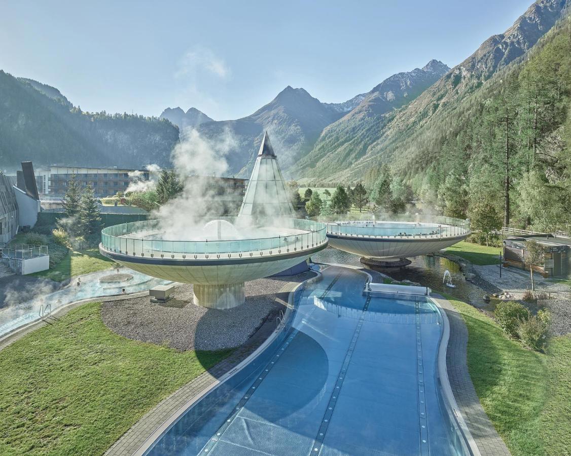 Aqua Dome 4 Sterne Superior Hotel & Tirol Therme Langenfeld