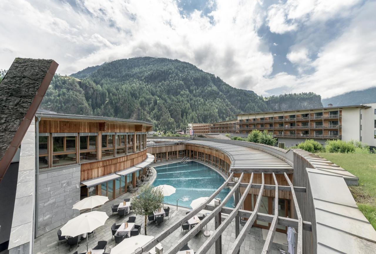 Aqua Dome 4 Sterne Superior Hotel & Tirol Therme Langenfeld