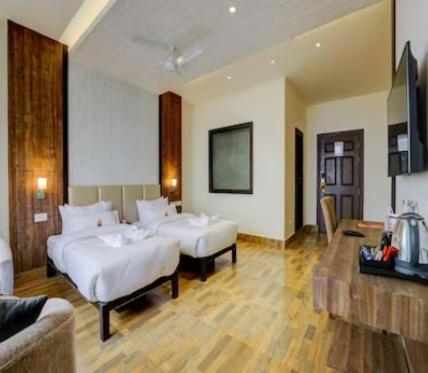 Banari Regency By Summit