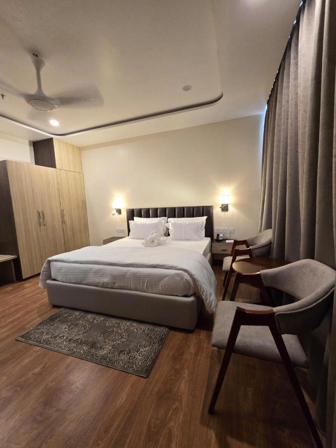 Mastiff Select Medha Plaza Deoghar