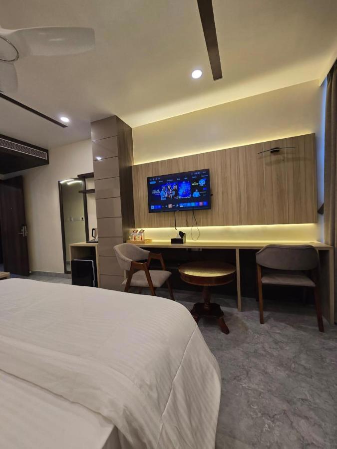 Mastiff Select Medha Plaza Deoghar