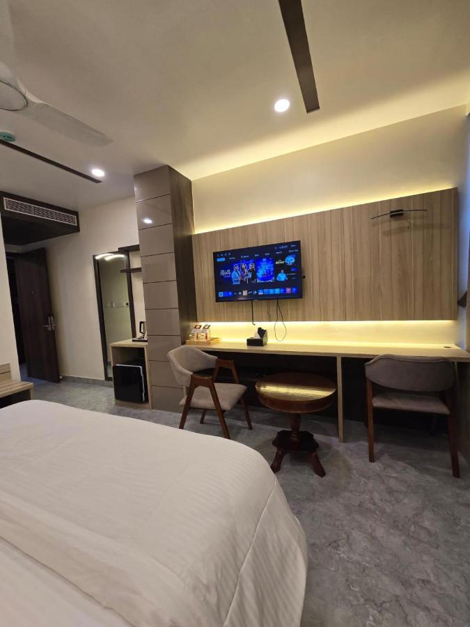 Mastiff Select Medha Plaza Deoghar