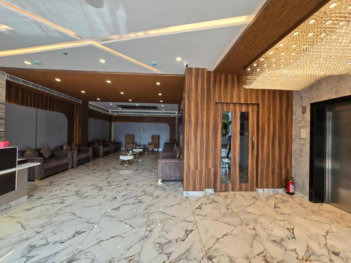 Mastiff Select Medha Plaza Deoghar
