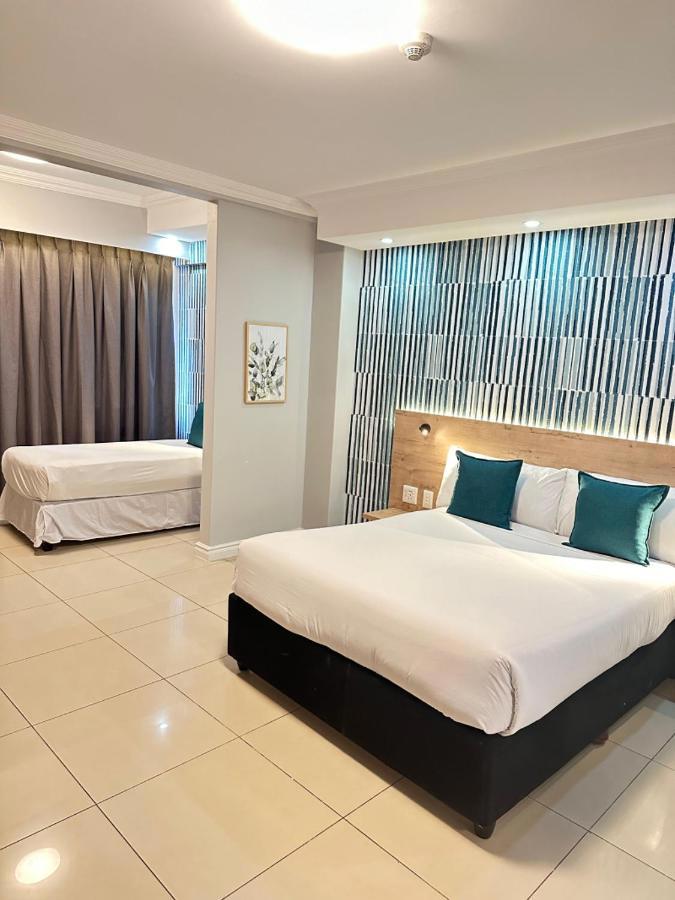 Bayside Hotel 14 Monty Naicker Street