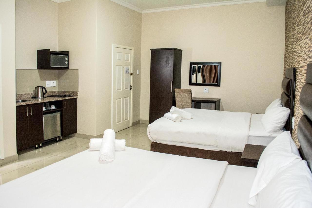 Bayside Hotel & Self Catering