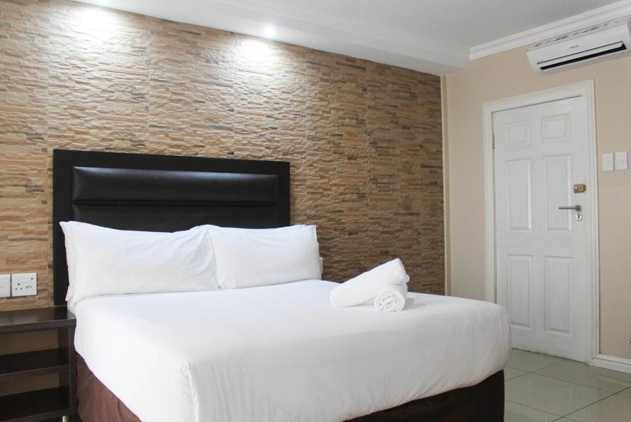 Bayside Hotel & Self Catering
