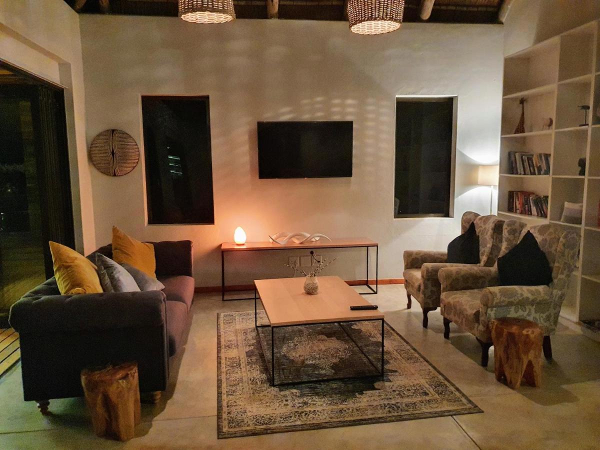 Kingfisher Creek Safari Lodge