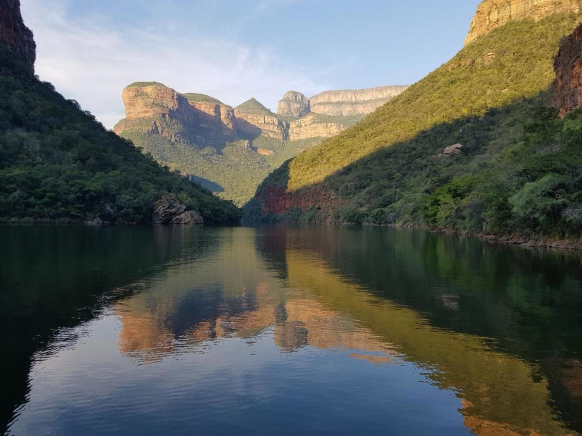 Kingfisher Creek Safari Lodge