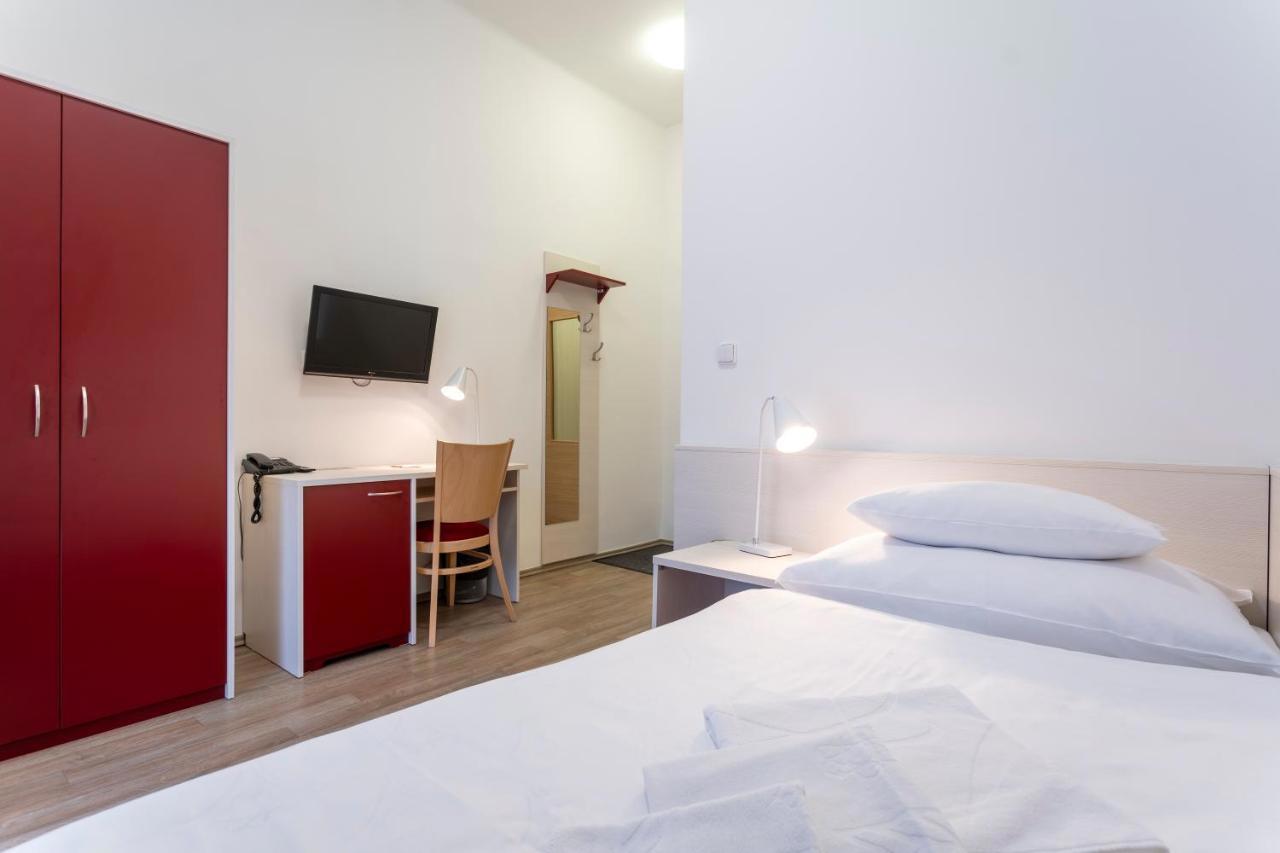 Dagmar Hotel