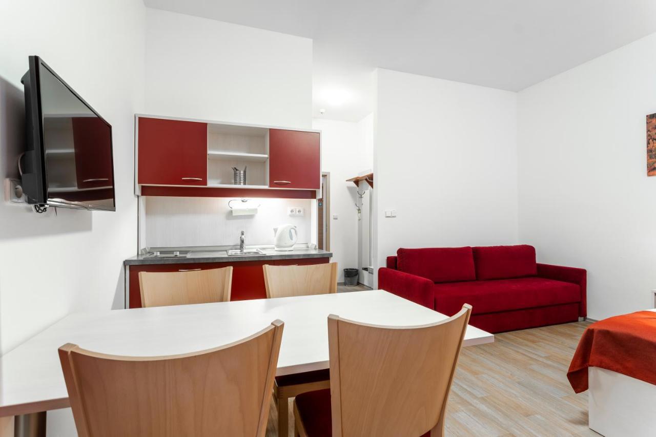 Dagmar Hotel