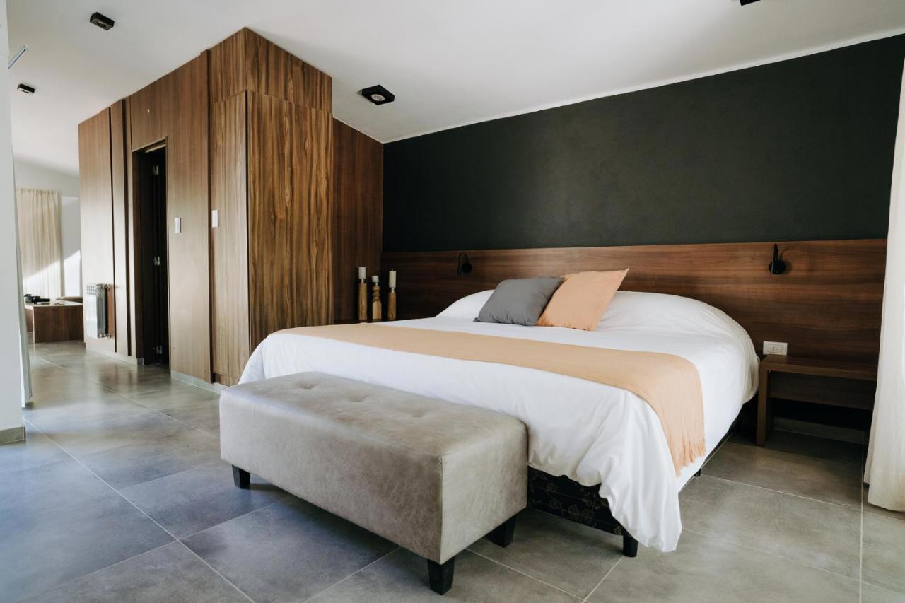 Calina Hotel
