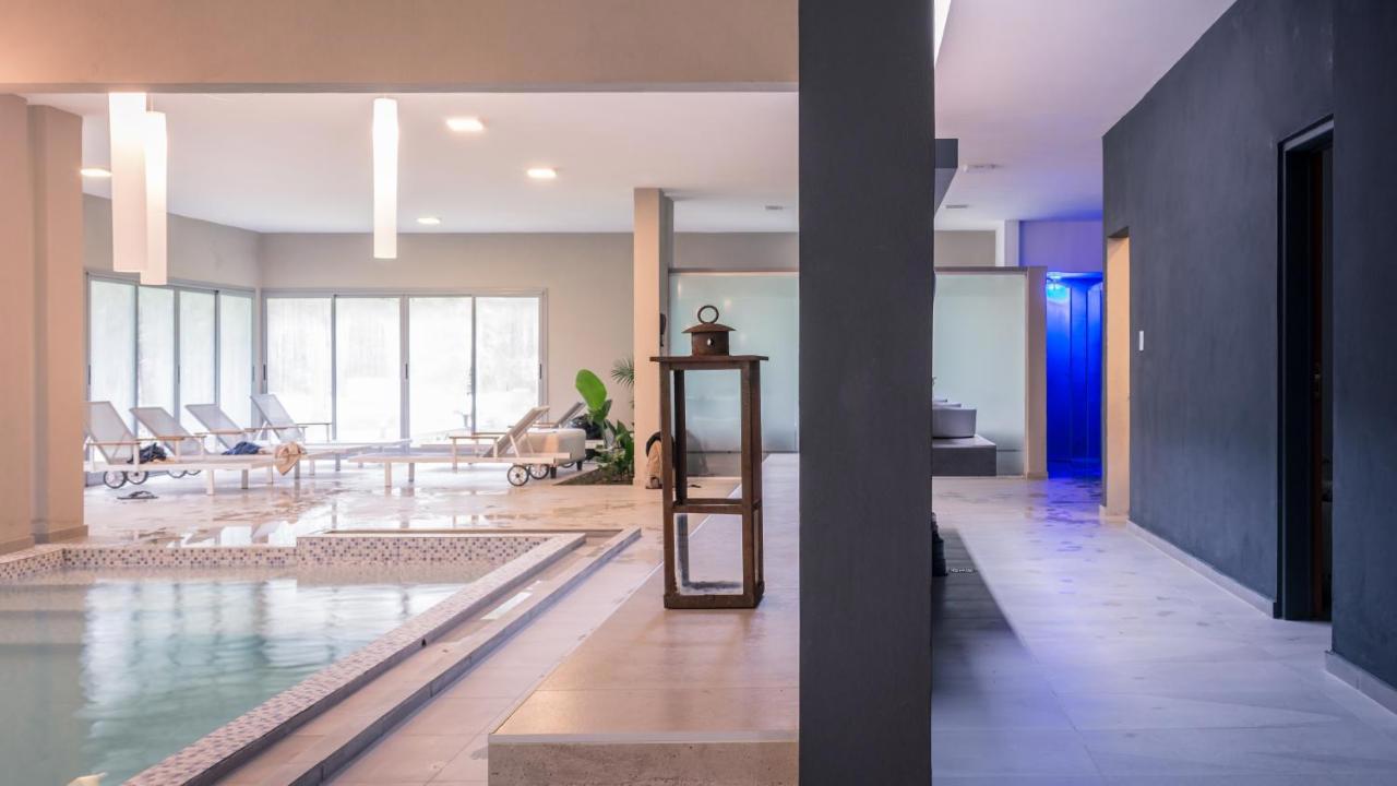 Calina Hotel