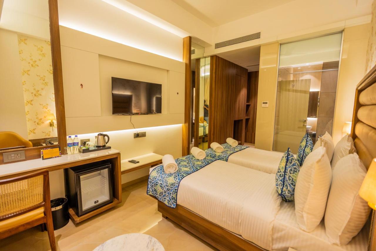 Shera Hotels & Banquets - Navi Mumbai