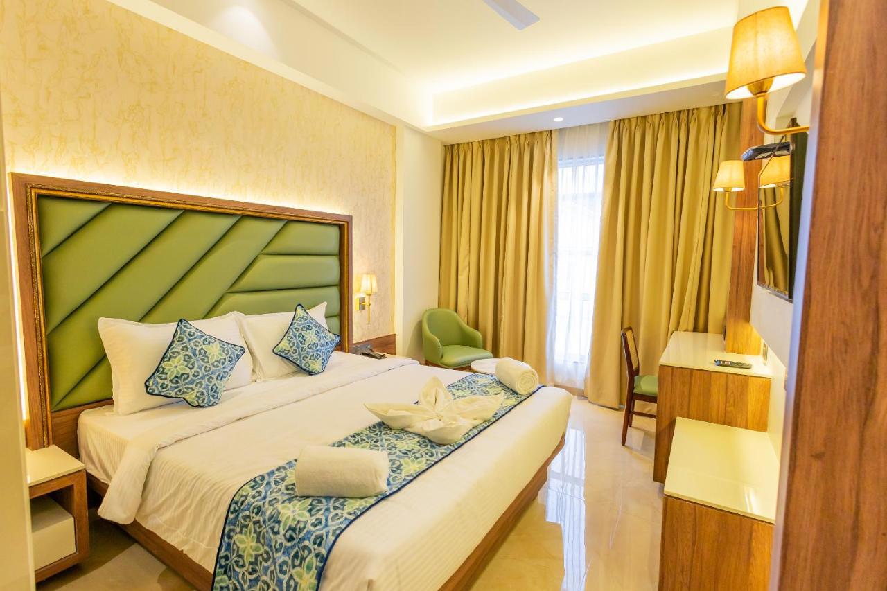 Shera Hotels & Banquets - Navi Mumbai