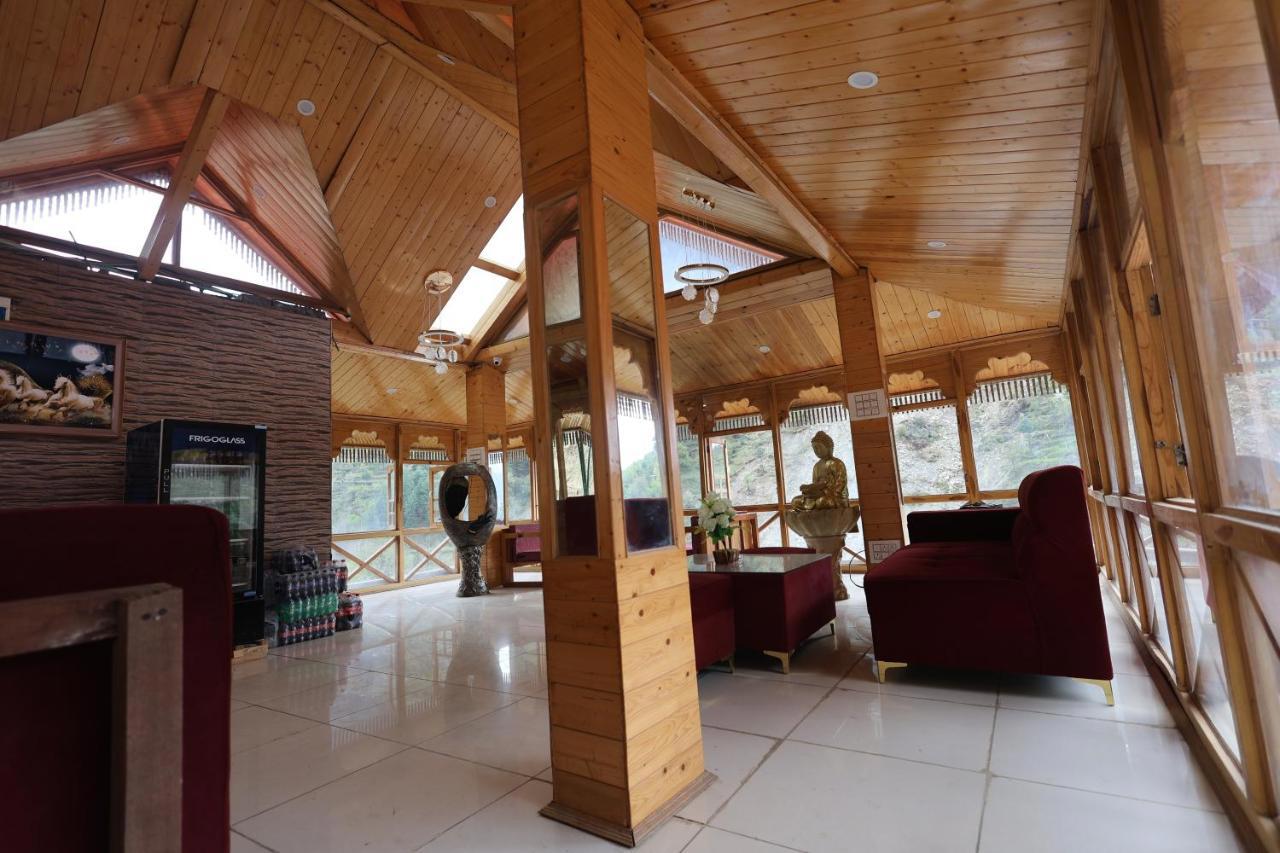 Wowstayz Tirthan Village Resort