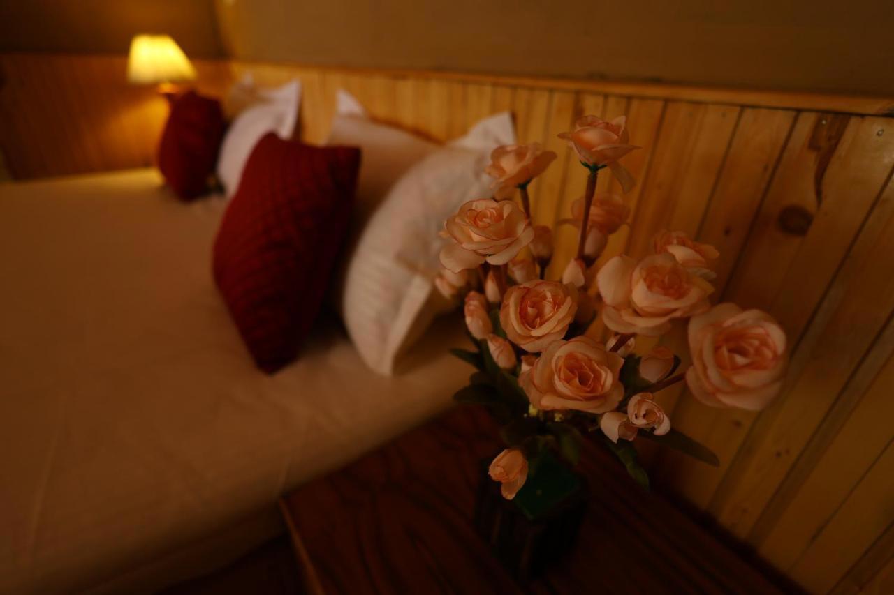 Wowstayz Tirthan Village Resort