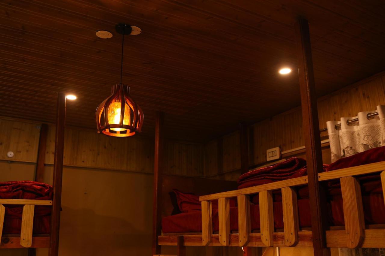 Wowstayz Tirthan Village Resort