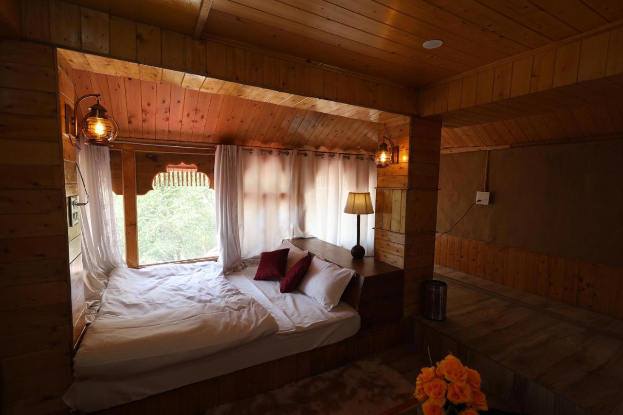 Wowstayz Tirthan Village Resort