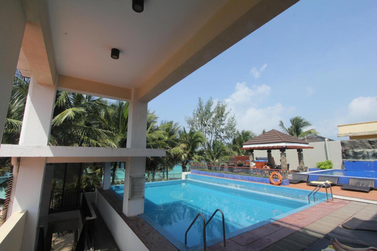 Crown Regency Resort Annex