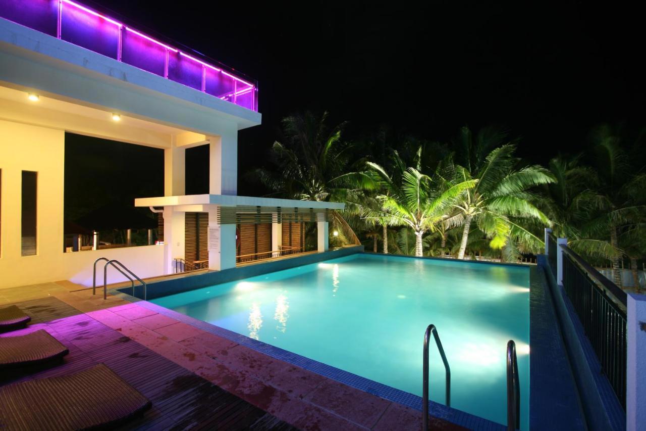Crown Regency Resort Annex