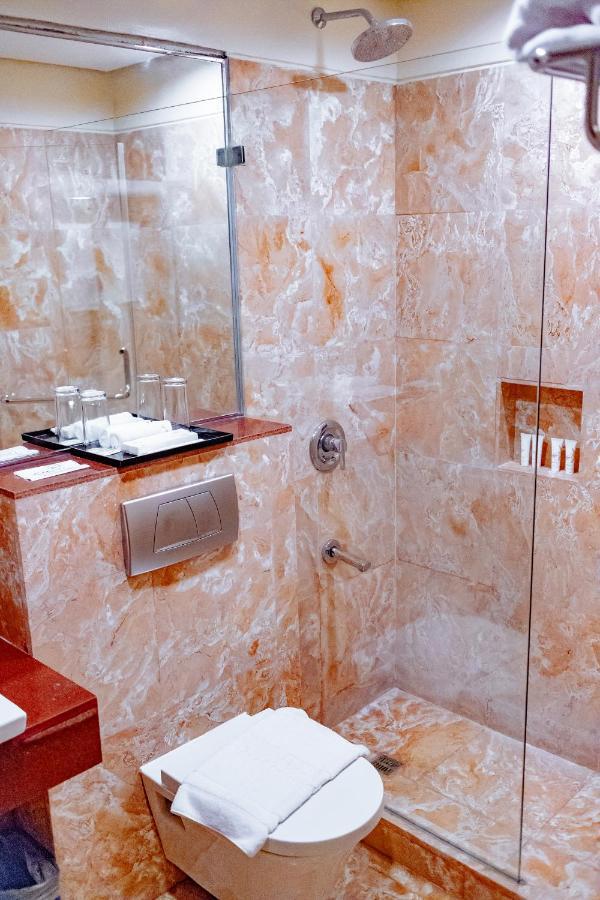 Crown Regency Resort Annex