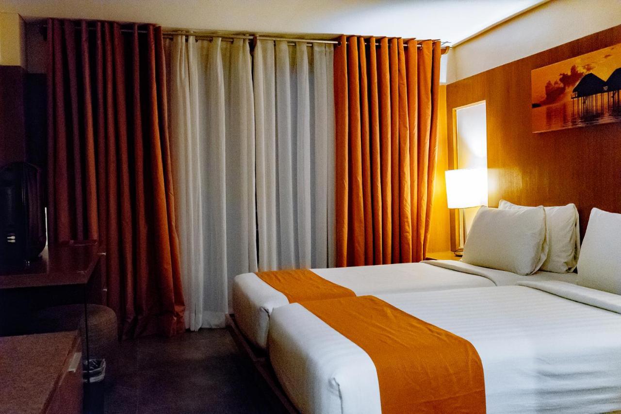 Crown Regency Resort Annex