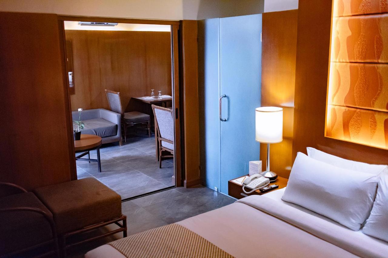 Crown Regency Resort Annex