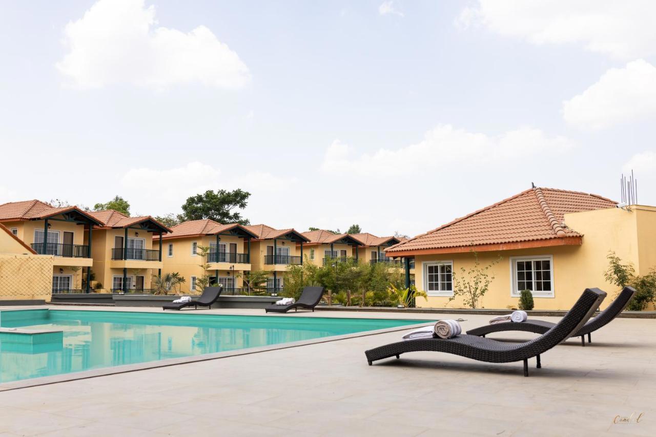 The Fern Wisteria Resort Dhari