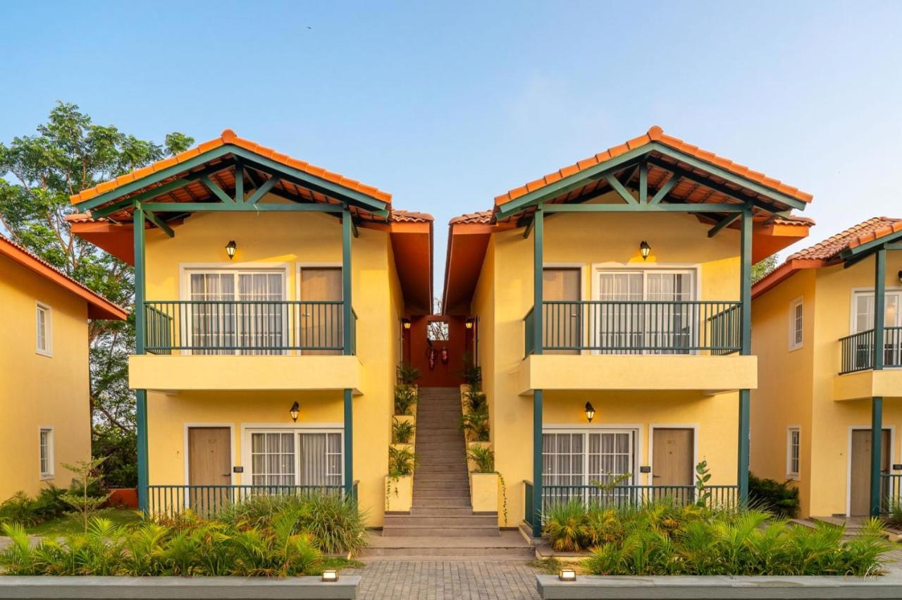 The Fern Wisteria Resort Dhari
