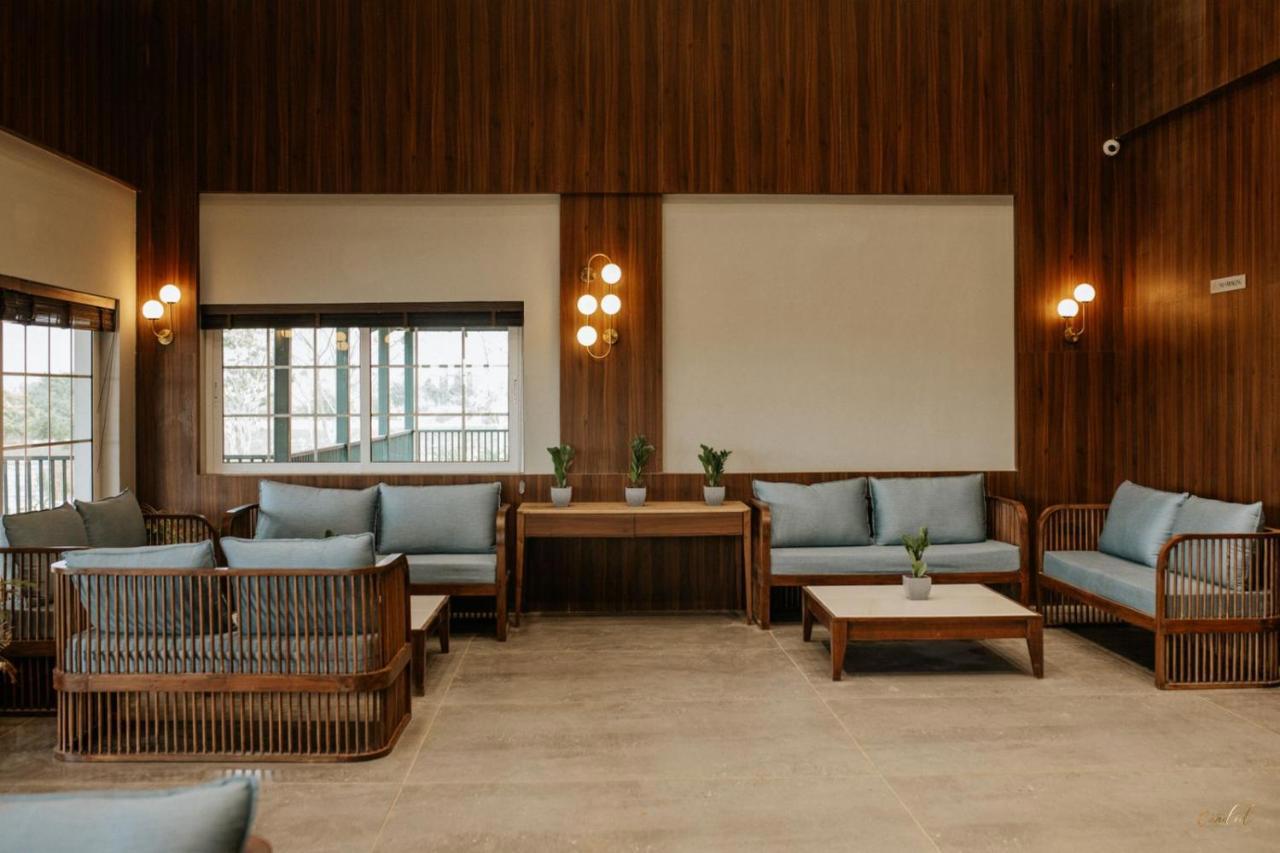 The Fern Wisteria Resort Dhari