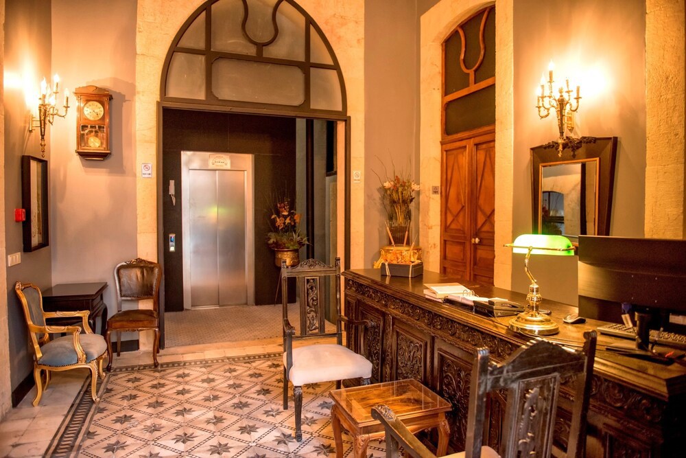 The Liwan Deluxe Hotel fotoğrafı