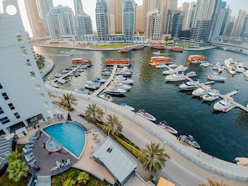 Signature Hotel Apartments & Spa