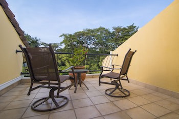 Apartotel & Suites Villas Del Rio