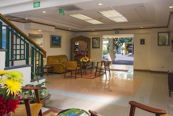Apartotel & Suites Villas Del Rio