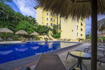 Apartotel & Suites Villas Del Rio