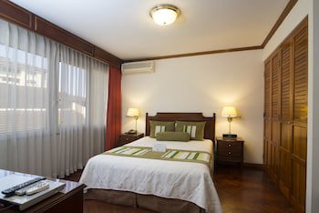 Apartotel & Suites Villas Del Rio