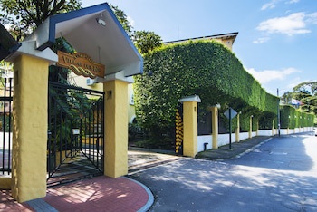 Apartotel & Suites Villas Del Rio