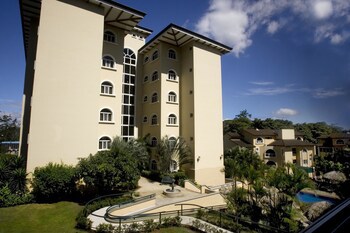 Apartotel & Suites Villas Del Rio