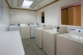 Apartotel & Suites Villas Del Rio