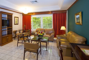Apartotel & Suites Villas Del Rio