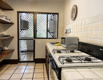 Puerto De Luna Pet Friendly & Family Suites Hotel