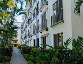 Puerto De Luna Pet Friendly & Family Suites Hotel