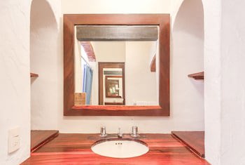 Puerto De Luna Pet Friendly & Family Suites Hotel